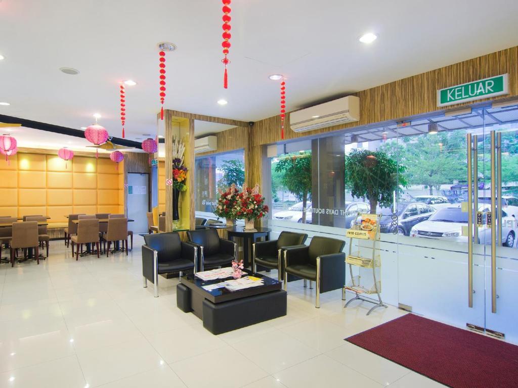 Eight Days Boutique Hotel - Mount Austin Johor Bahru Bagian luar foto